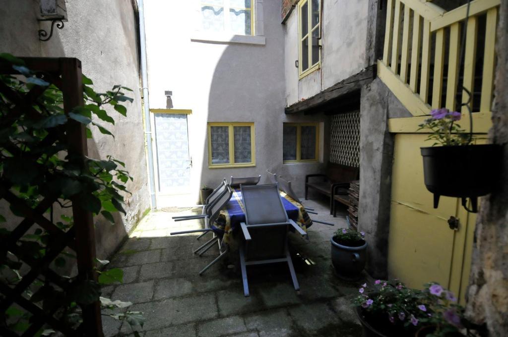 Le Passage Appartement La Charité-sur-Loire Buitenkant foto